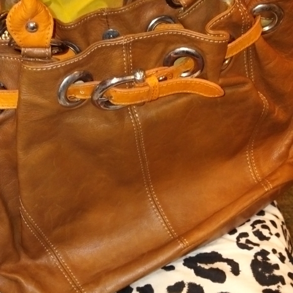 Iam selling a tote bag - Picture 5 of 5